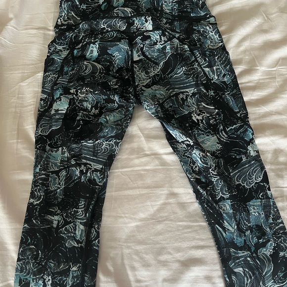 Cropped Lululemon leggings - Picture 4 of 5